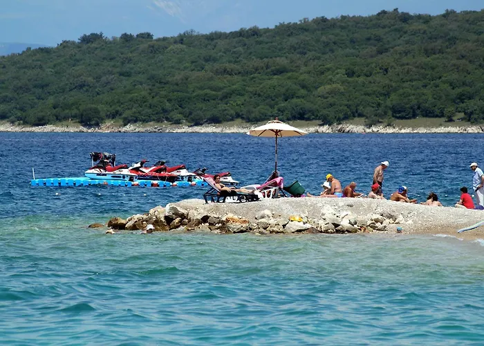 Apartment With Parking Space Njivice, Krk - 21853