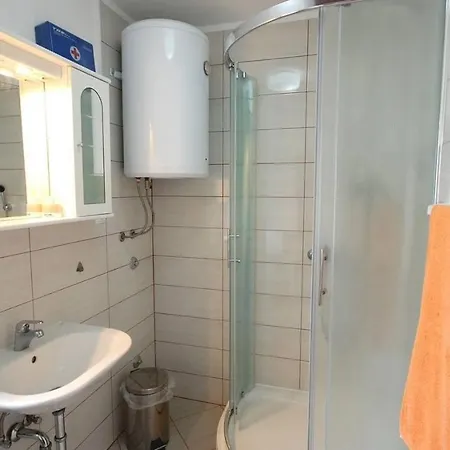 With Parking Space Njivice, Krk - 21853 Apartman